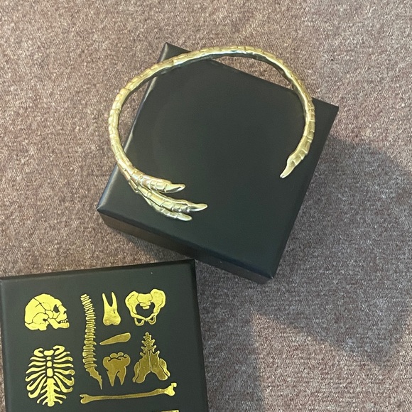 Verameat Fearless Talon Cuff / Brass - Picture 11 of 12